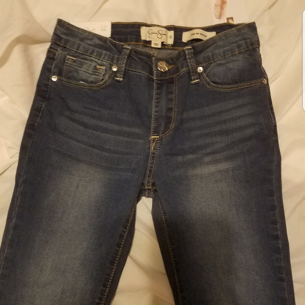 Jessica Simpson kiss skinny jeans